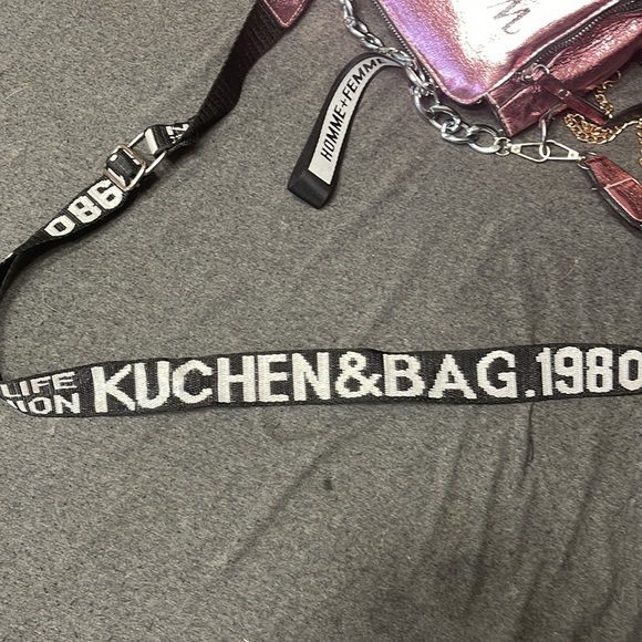 Cute metallic pink handbag/crossbody nwot never used - Picture 7 of 7